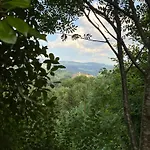 Lägenhet Vue Exceptionnelle & Terrasse Au Calme -studio Independant - Gorges Du Allier *