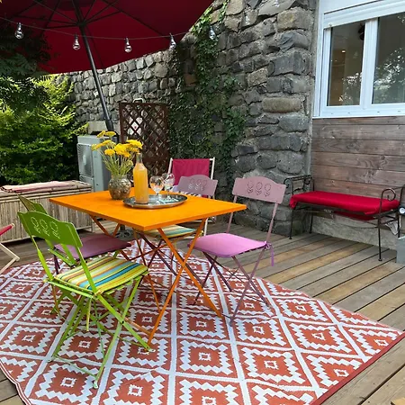 Apartamento Vue Exceptionnelle & Terrasse Au Calme -studio Independant - Gorges Du Allier Chanteuges