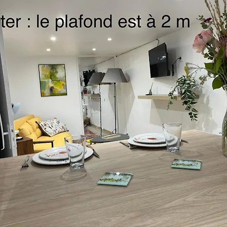 Apartamento Vue Exceptionnelle & Terrasse Au Calme -studio Independant - Gorges Du Allier