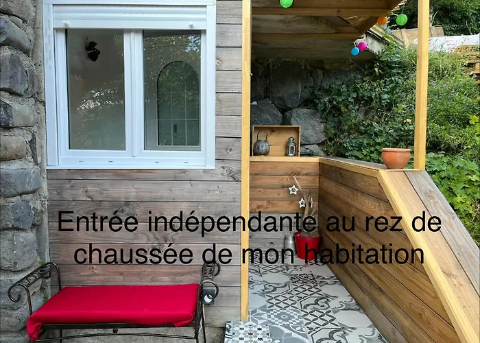 Vue Exceptionnelle & Terrasse Au Calme -Studio Independant - Gorges Du Haut Allier شقة Chanteuges