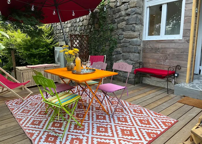 Apartment Vue Exceptionnelle & Terrasse Au Calme -Studio Independant - Gorges Du Haut Allier Chanteuges