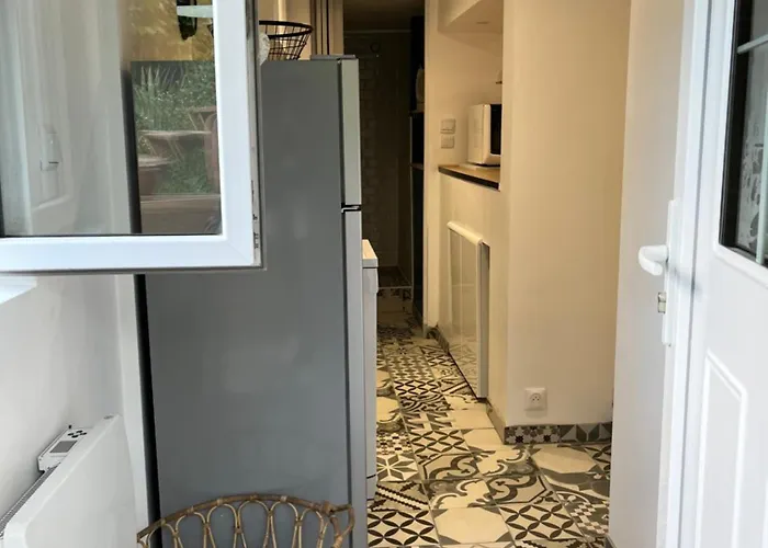 Apartment Vue Exceptionnelle & Terrasse Au Calme -Studio Independant - Gorges Du Haut Allier Chanteuges