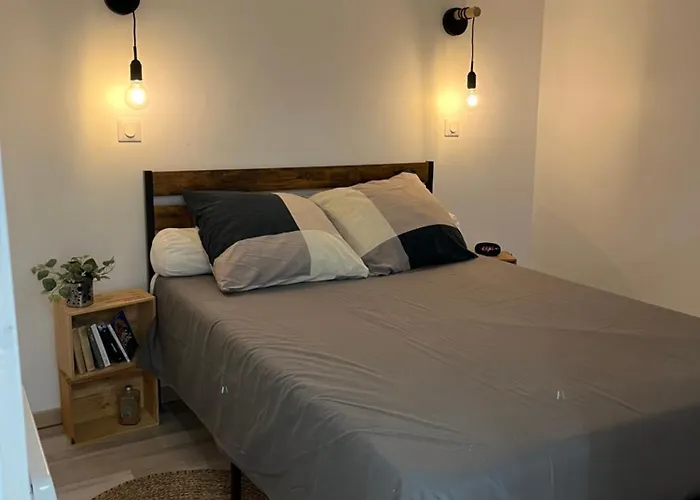 Vue Exceptionnelle & Terrasse Au Calme -Studio Independant - Gorges Du Haut Allier Chanteuges